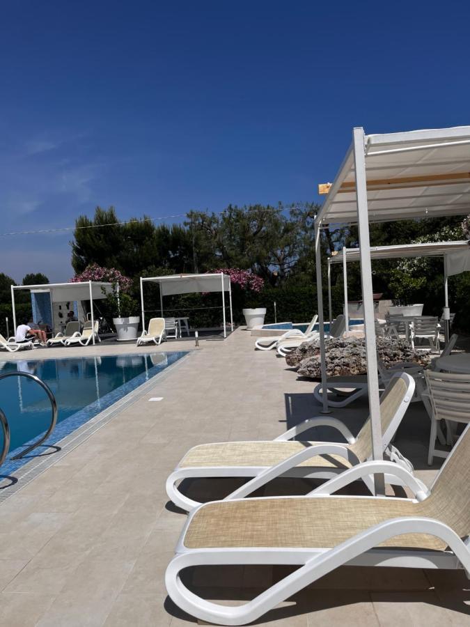 מונופולי Villa Lamandia מראה חיצוני תמונה